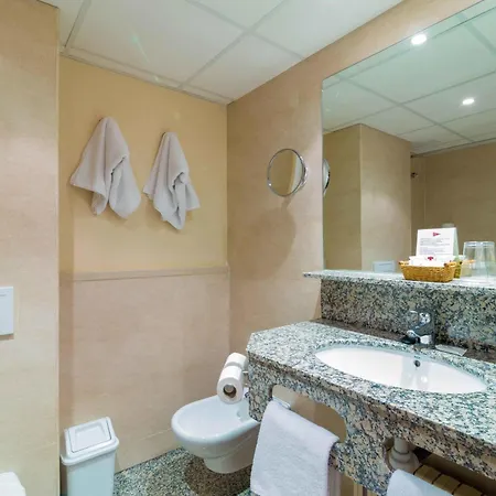 Hotel Snoe 3*