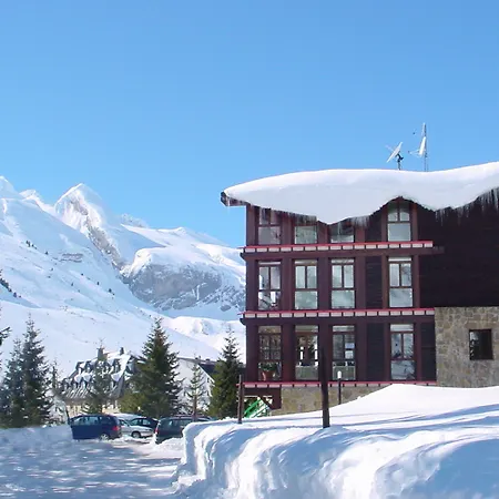 Hotel Snoe 3*